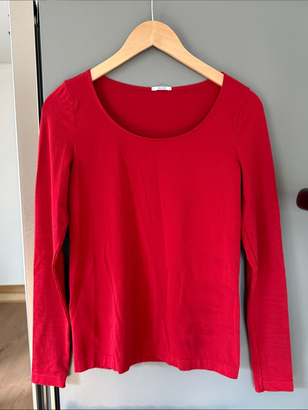 Wolford Red Scoop Neck Long Sleeve Top